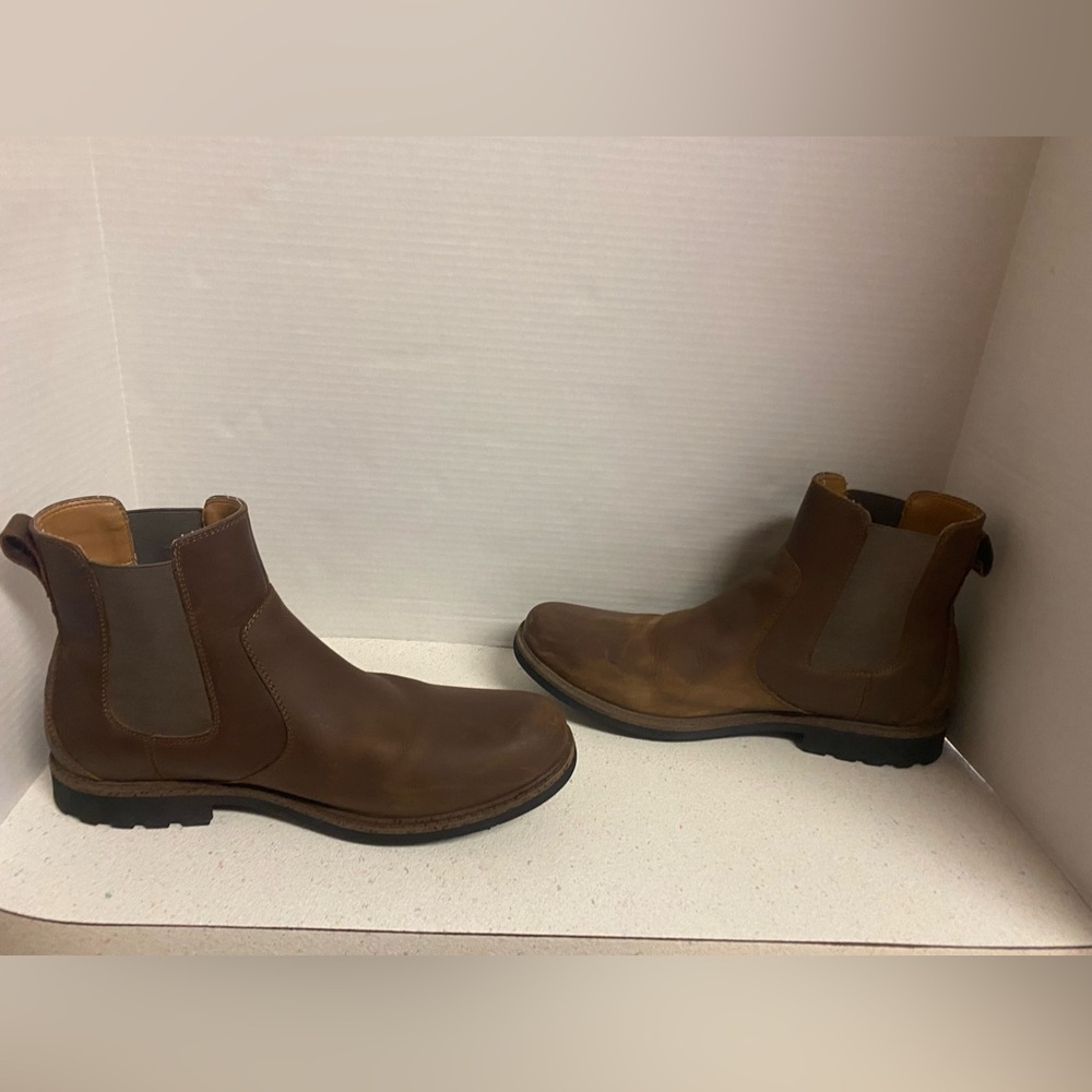 GH Bass Men's Brown Leather Slide On Boots 11.5 Wide